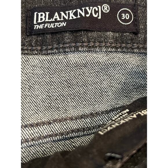 BLANKNYC Women's Size 30 Black The Fulton Distressed Denim Shorts - Picture 2 of 7